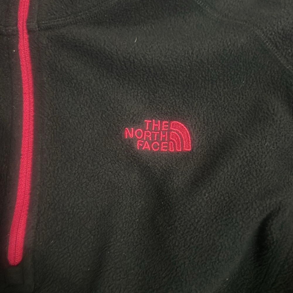 North Face 1/4 zip - Picture 2 of 4